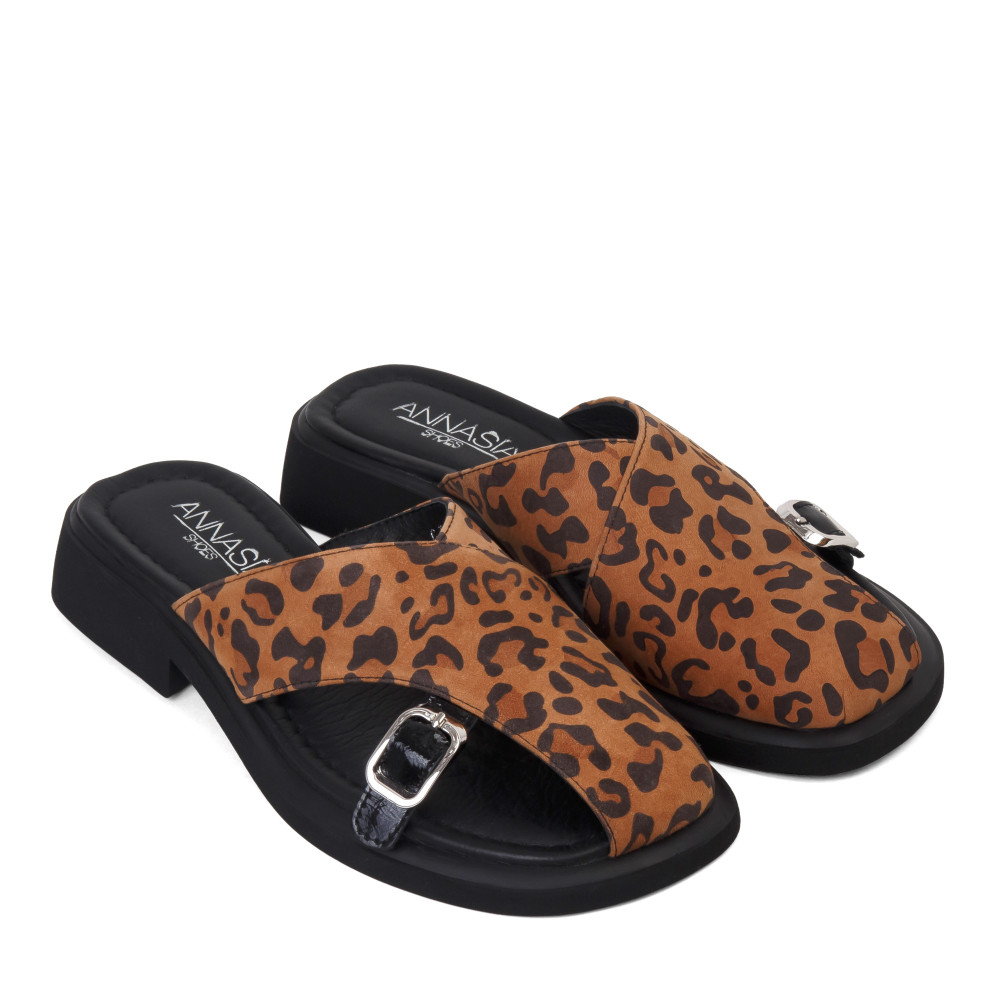 Şlapi Carla - piele naturală animal print