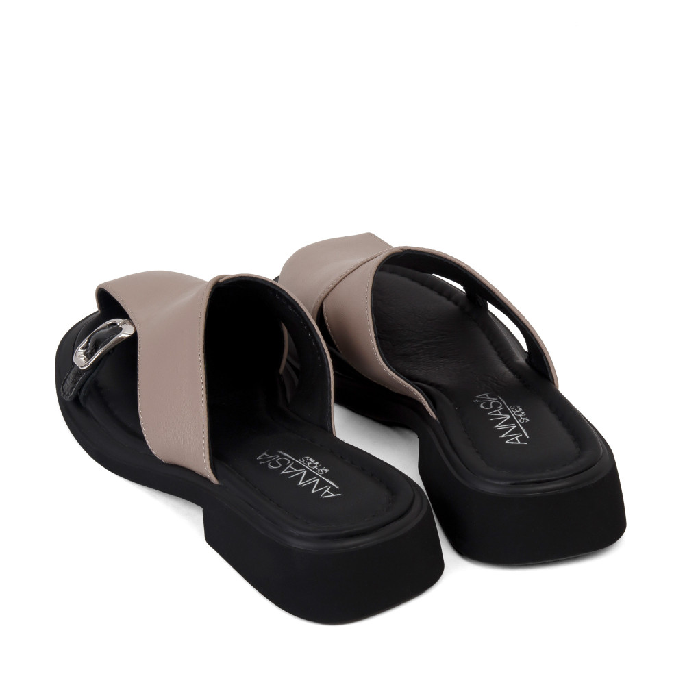 Şlapi Carla - piele naturală bej